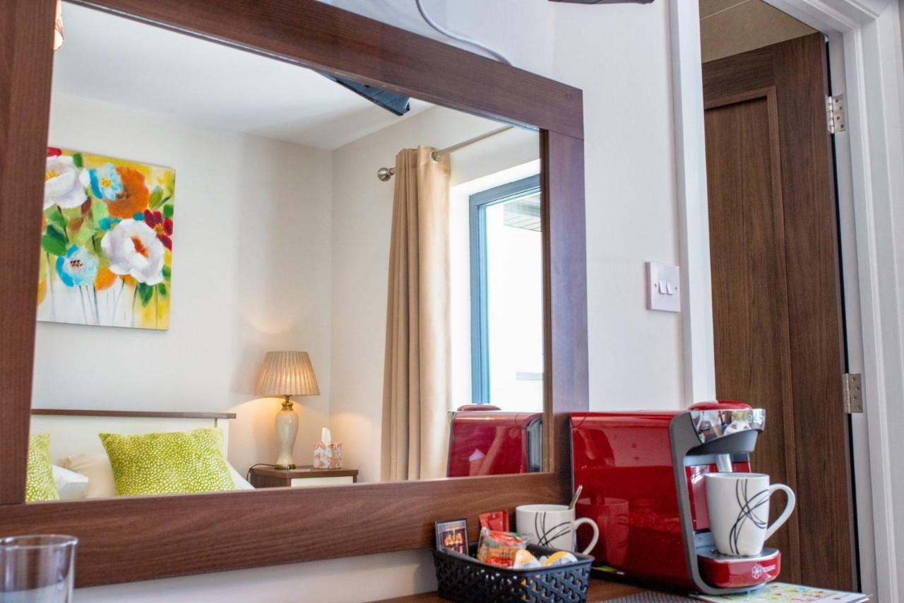 Taim Lodge Уестпорт Екстериор снимка