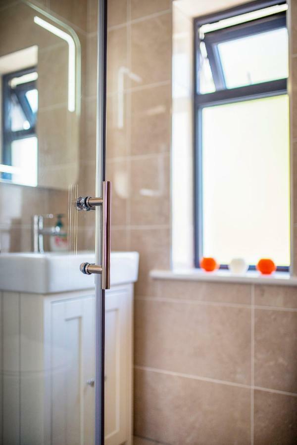 Taim Lodge Уестпорт Екстериор снимка
